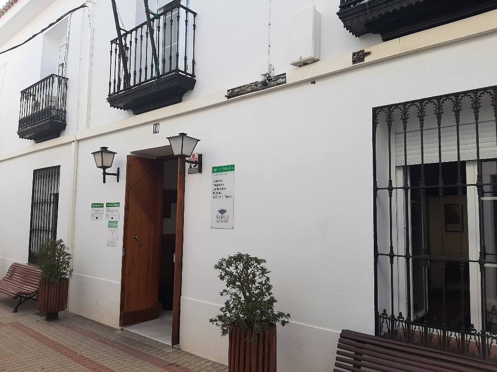 Fachada Hogar de mayores 