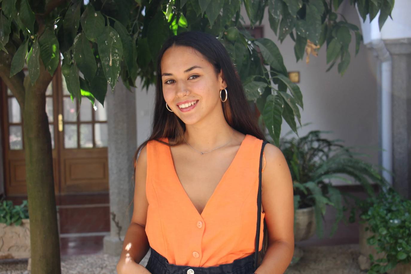 Carla Vázquez Montaño es una de las Damas de la Fiesta de la Vendimia