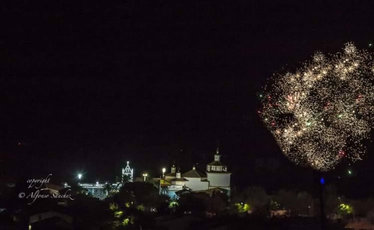 Magnífica y dificil perspectiva de Fuegos y santuario 
