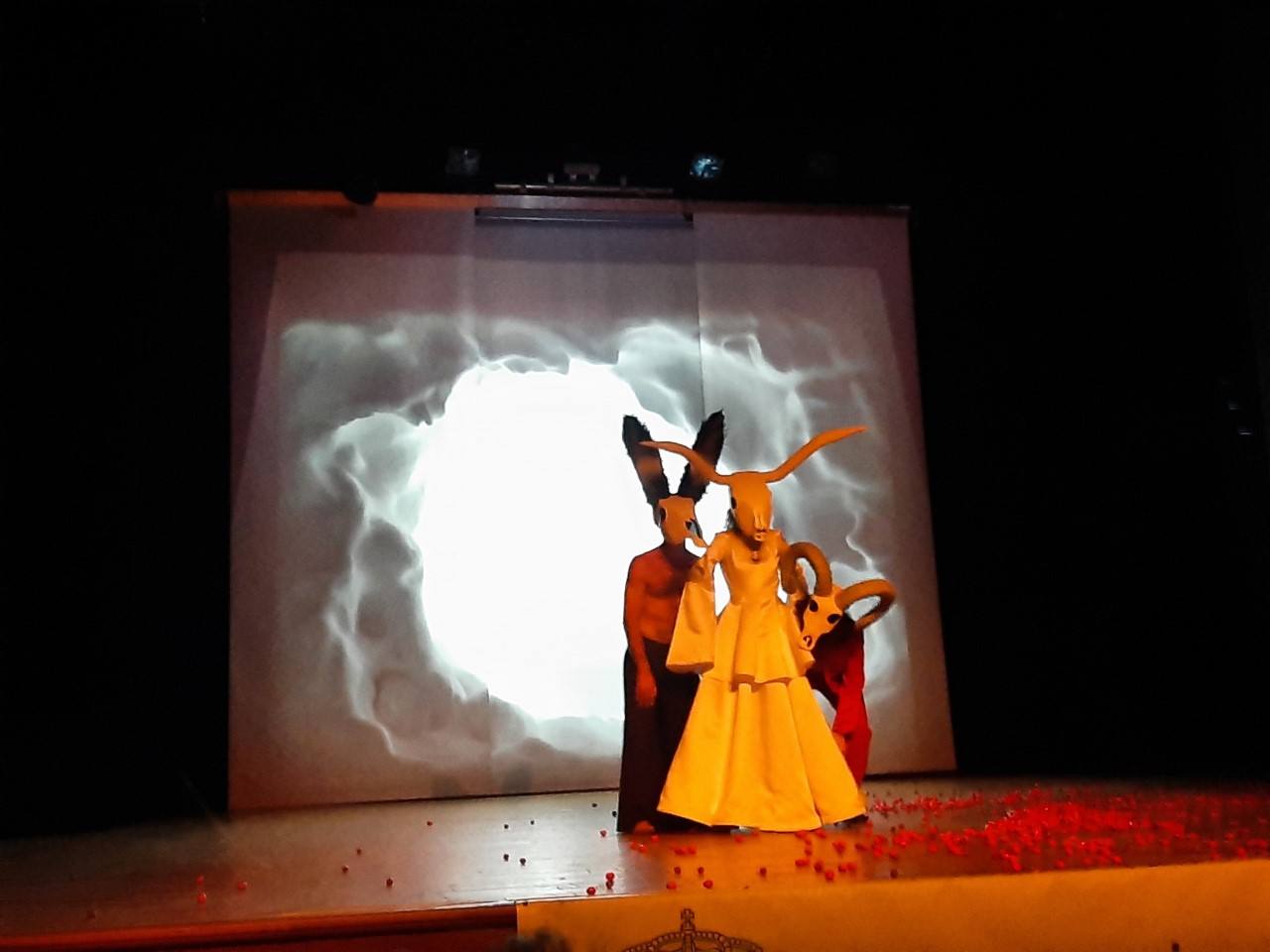 Al final se acabó aludiendo a los mitos 