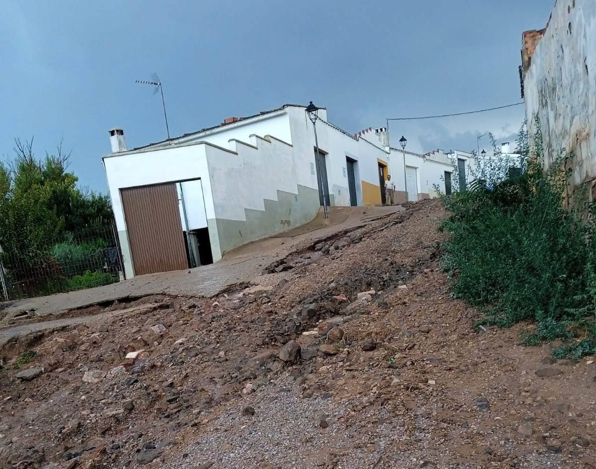 La calle de las traseras del pilarito en la tarde de ayer 