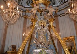 Todo ha vuelto a la normalidad en el trono de la Virgen