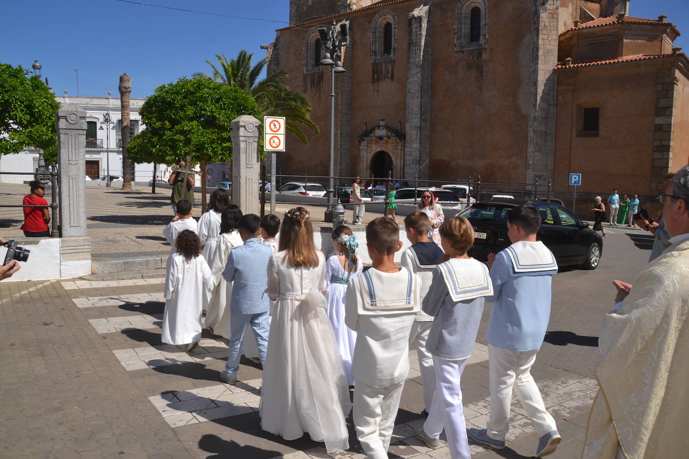 Procesión a la Parroquia