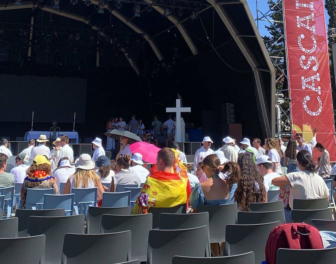 Antes de la Eucaristía en Cascais