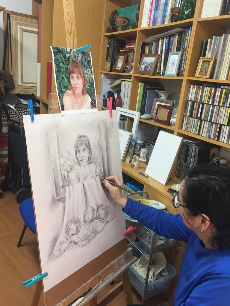 Pintando en su estudio