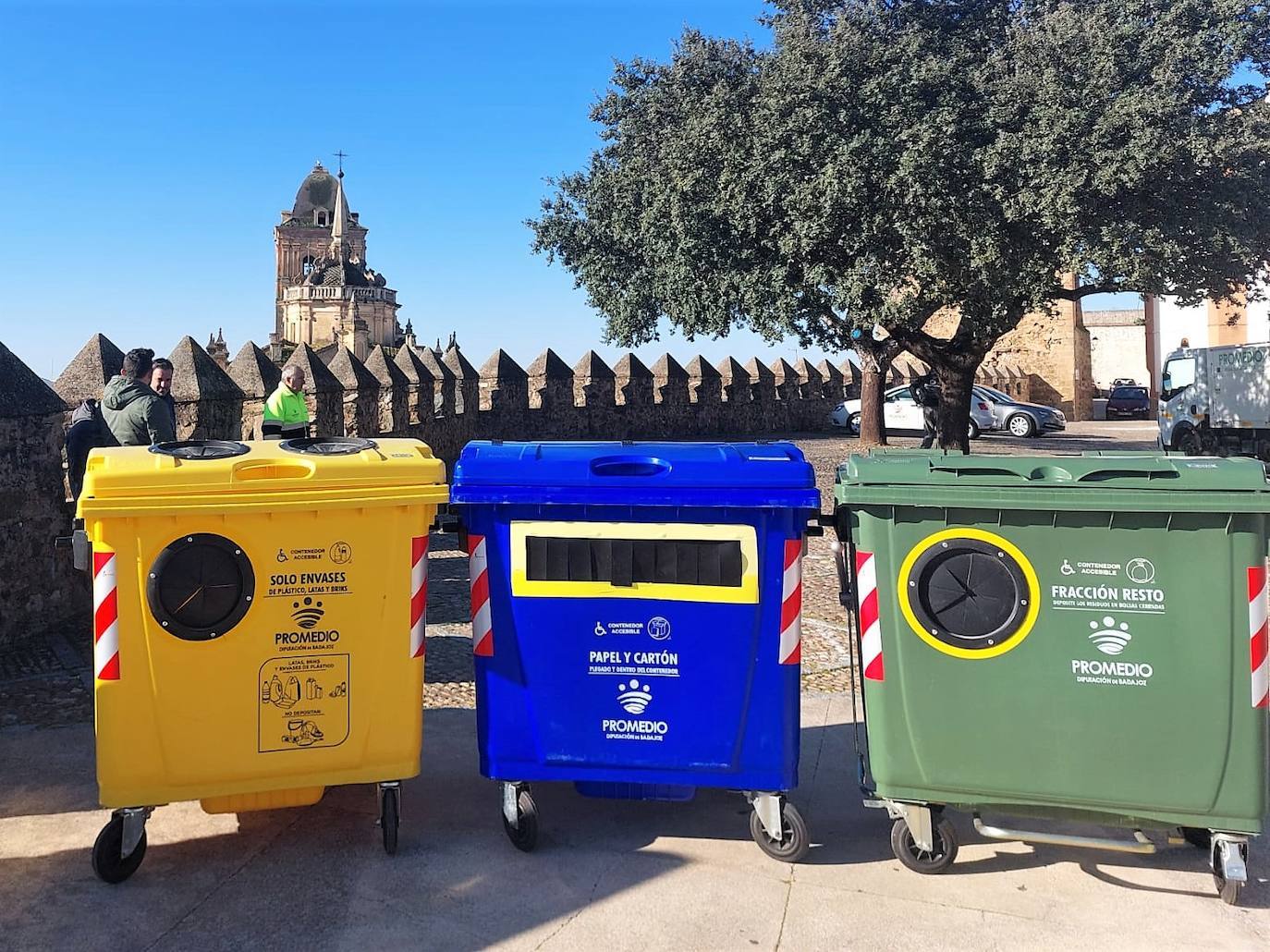 Contenedores adaptados para personas con movilidad reducida