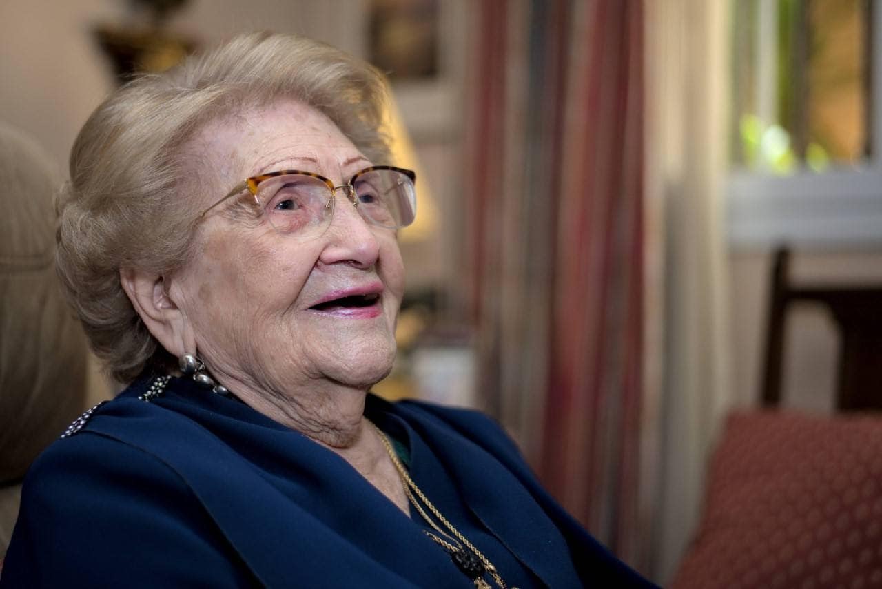 Elvira Ortega cumple 100 años:«No me parece que tenga tanta edad porque mi mente sigue activa» 