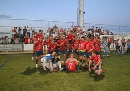 Compartindo triunfo con la afición