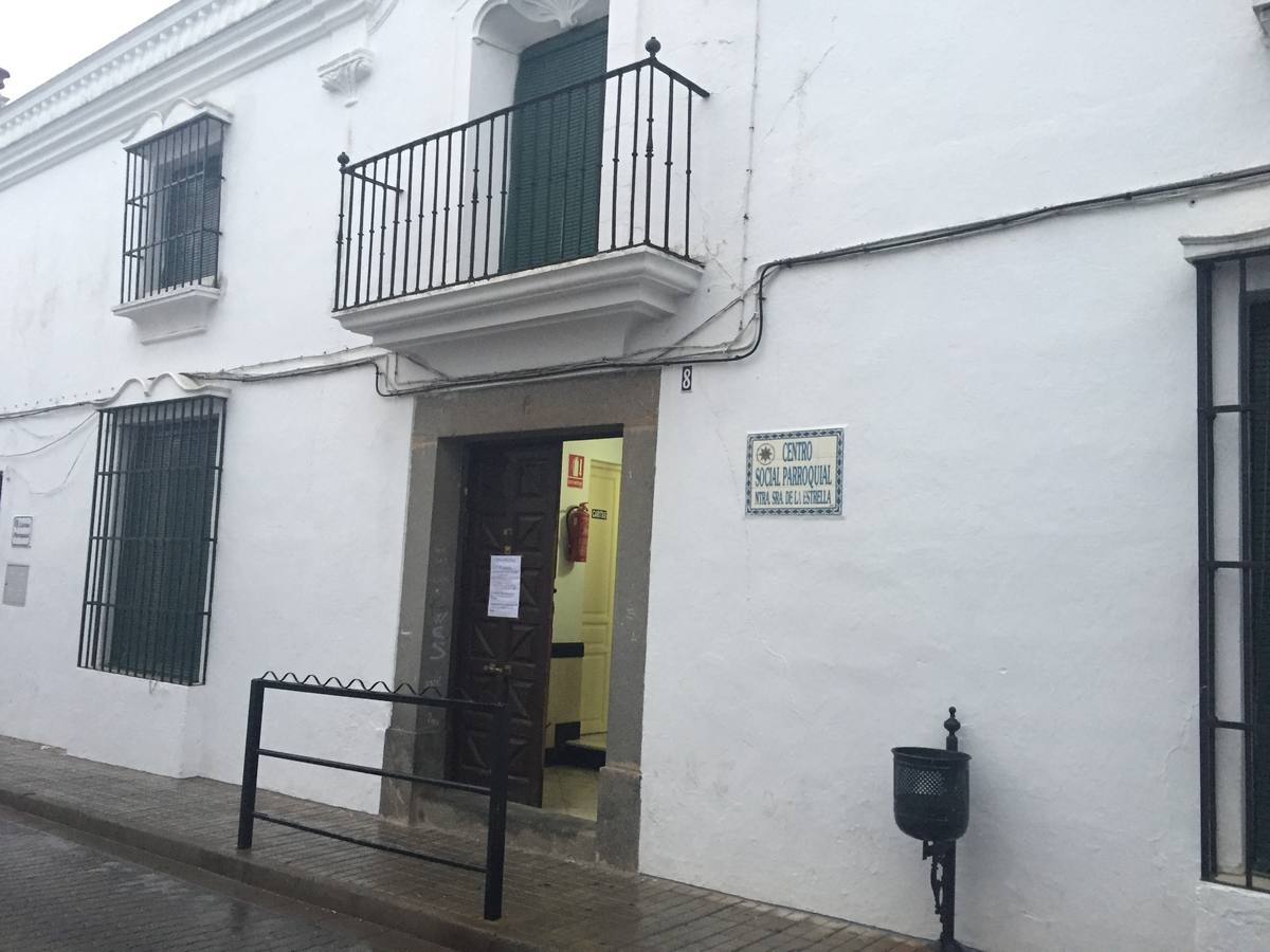 Centro Social Parroquial en la calle Ramón y Cajal