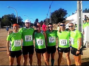 Nutrido grupo de santeños en el inicio de la temporada atlética