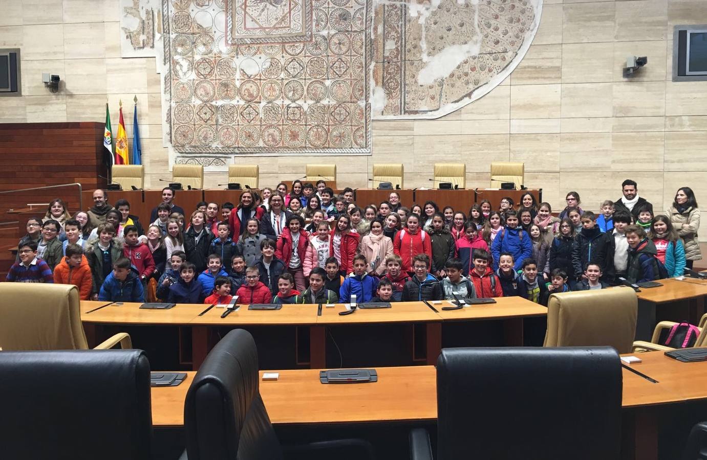 Los escolares en la Asamblea de Extremadura