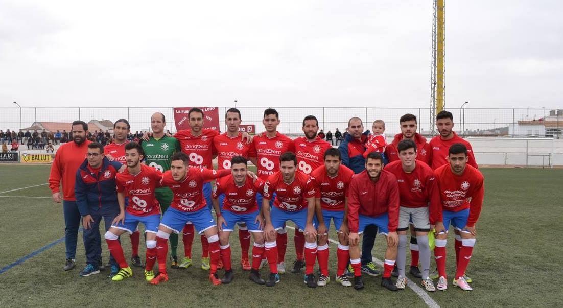 La Estrella con todos sus efectivos y cuierpo técnico 