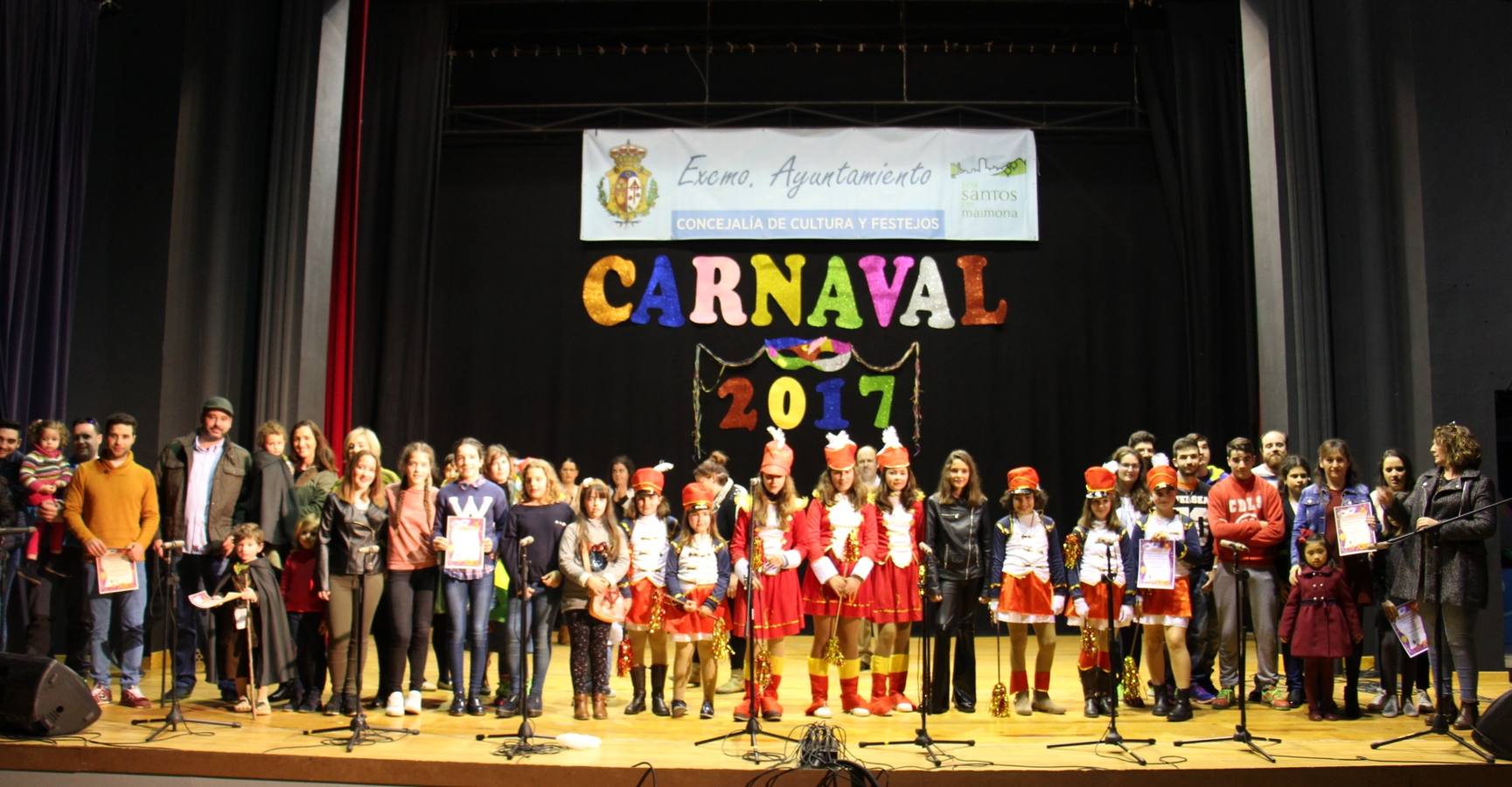 Los premiados recogieron sus galardones en el Teatro Cine Monumental este domingo durante la Gala Ingantil del Carnaval