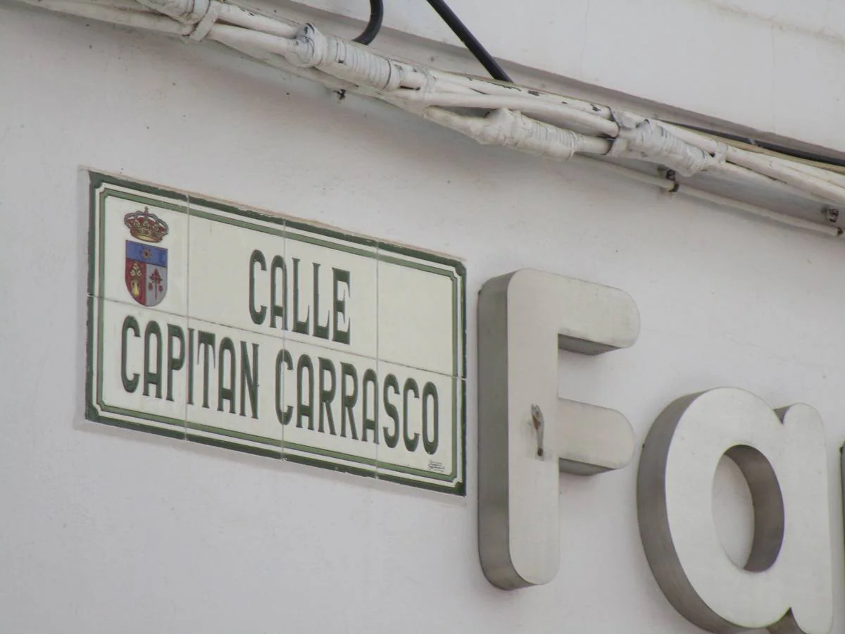 Rotulo calle Capitan Carrsco 