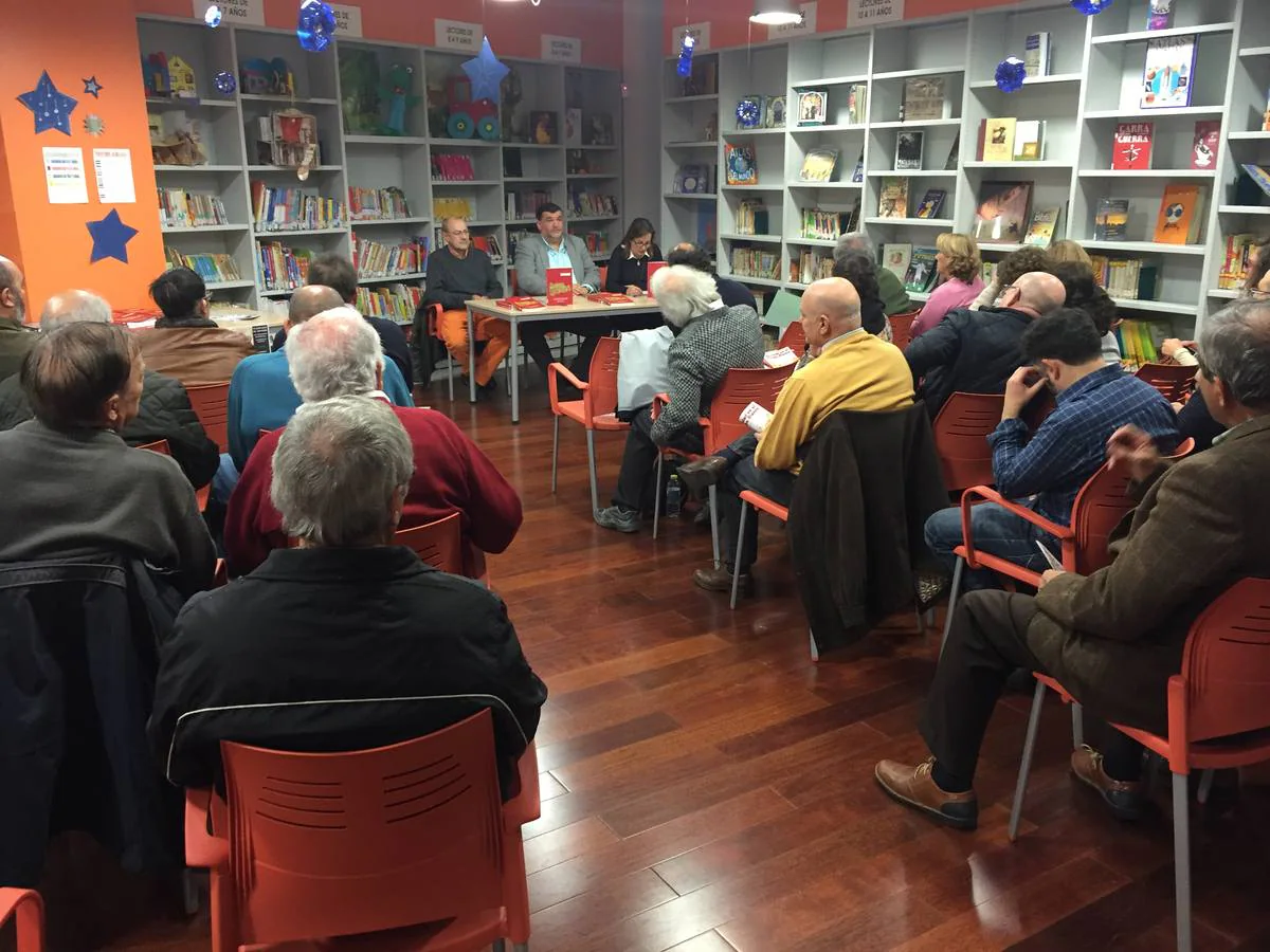 Presentación del libro de actas de las VII Jornadas de Historia el año pasado 