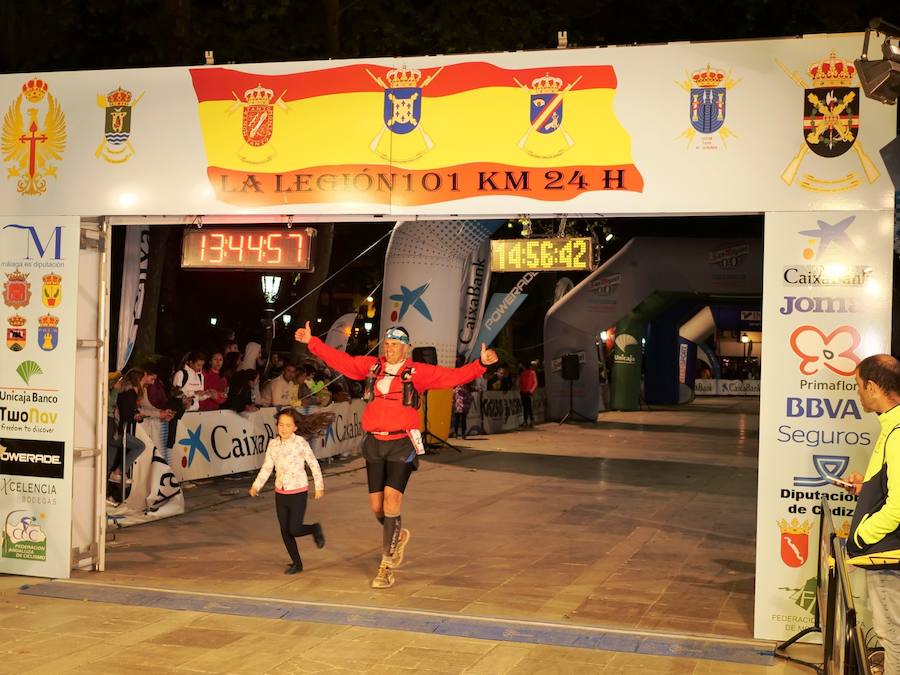 Entrada a meta del sargento primero Gordillo con su hija Claudia, mucha emoción en la llegada