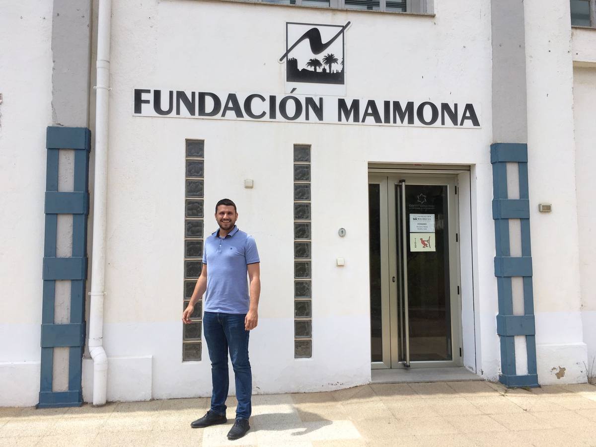 Manuel Gil en fundación Maimoona, la empresa que lo ha contratado a través del programa PIT del SEXPE para desarrollar su proyecto 