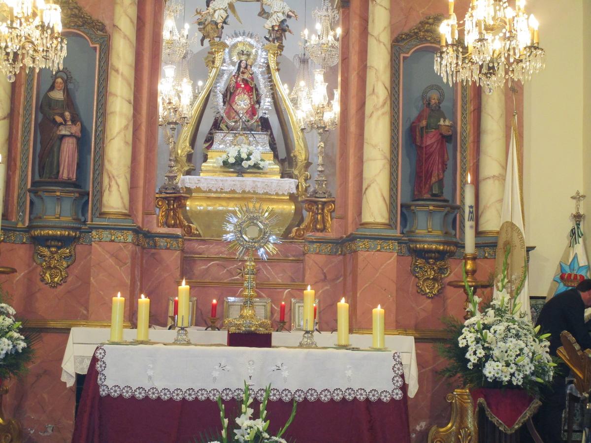Solemne exposición del Santísimo en el Templo de la Virgen de la Estrella 