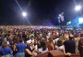 Imagen de archivo del pasado verano de la Plaza de Toros llena durante el Carnaval de Verano.