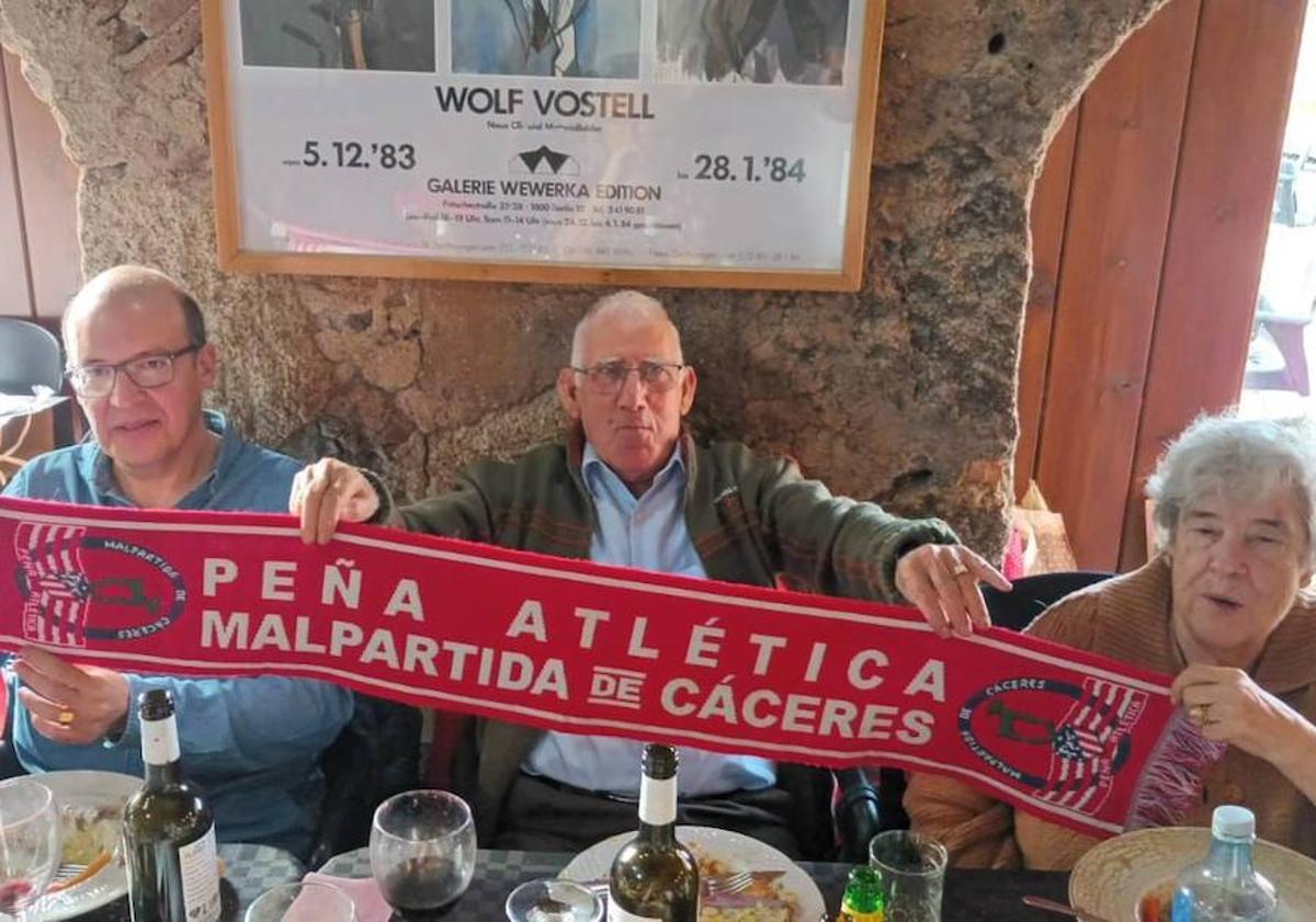 Imagen principal - La Peña Atlética de Malpartida de Cáceres celebra su 21 aniversario