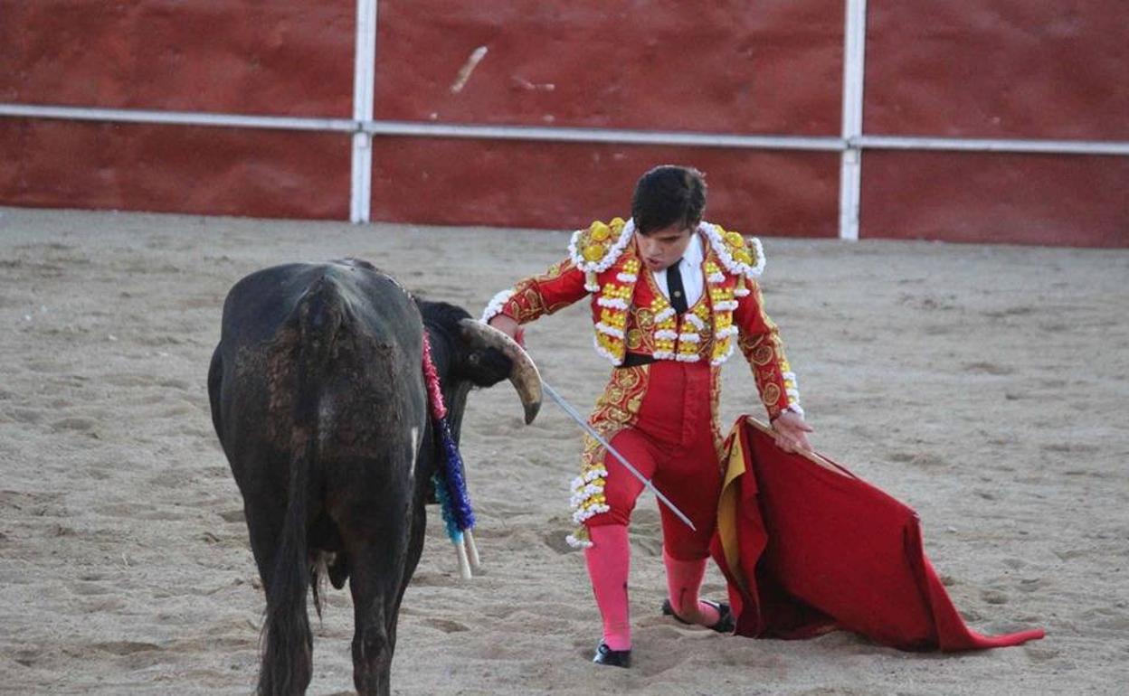 El joven Valares, durante la novillada de Miajadas 