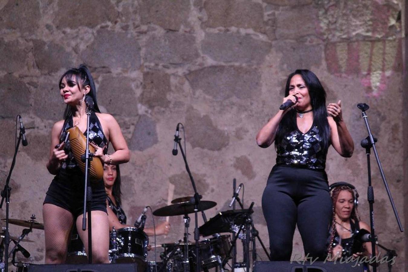 Del 10 al 12 de agosto se han celebrado en Miajadas las fiestas locales, que han llenado de color y diversión las calles de la localidad. Actividades para todos los públicos, música y un gran ambiente del que han disfrutado los vecinos de la localidad.