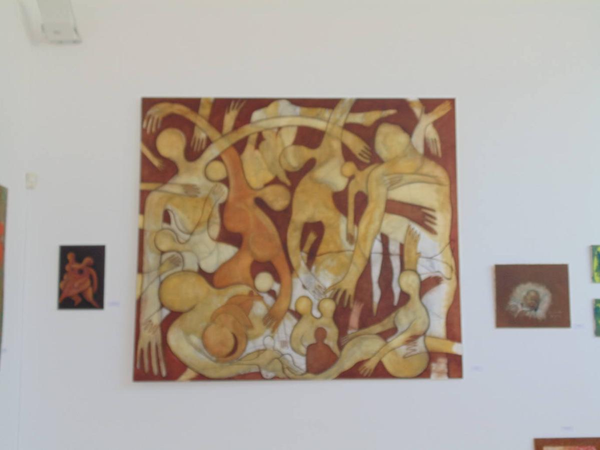 Desde el 2 de agosto y hasta el 30 del mismo mes se exponen en Miajadas múltiples muestras de arte de diversos autores. Maquetas, colecciones taurinas, pintura o recuerdos de cine, todo tiene cabida en este espacio tan singular de Miajadas