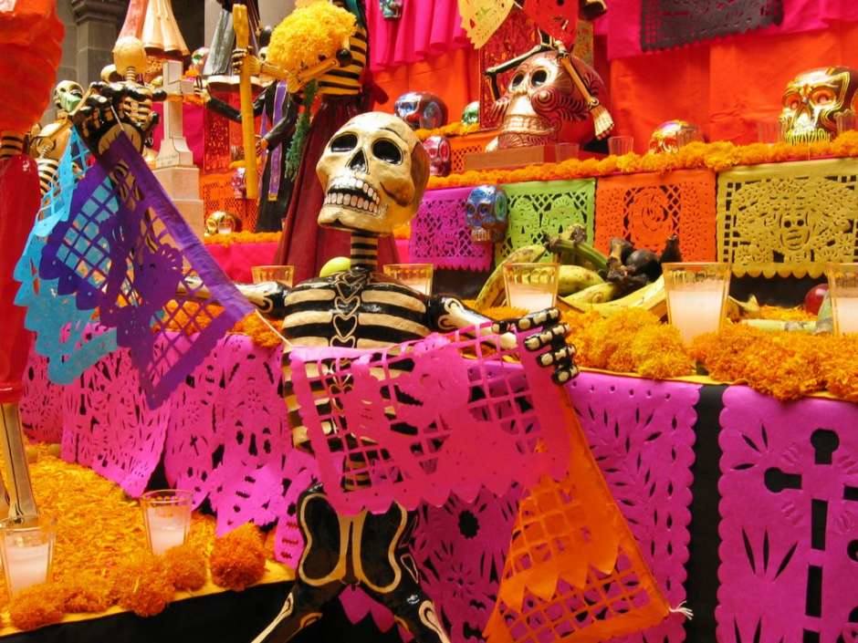 Puesto mexicano de 'catrinas' 
