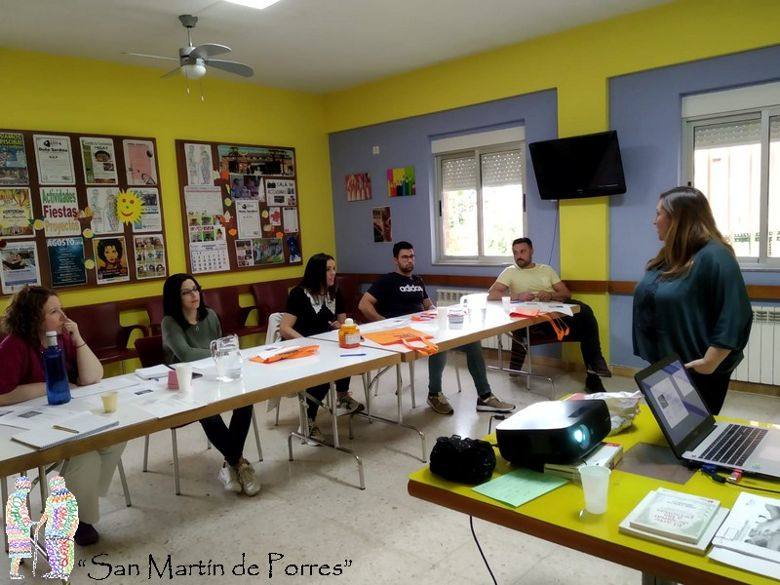 Curso de resiliencia impartido por Montse Pérez en San Martín de Porres 