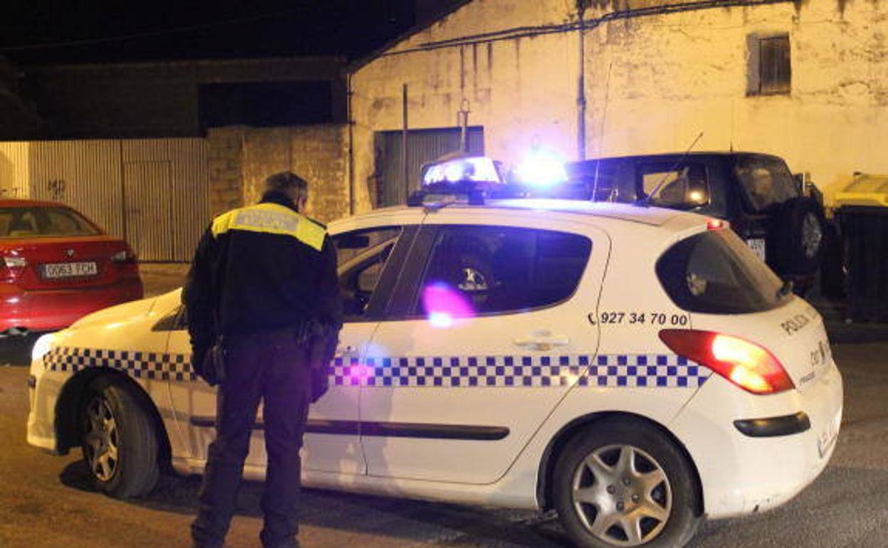 La Policía Local de Miajadas vela por el cumplimiento de las medidas establecidas 