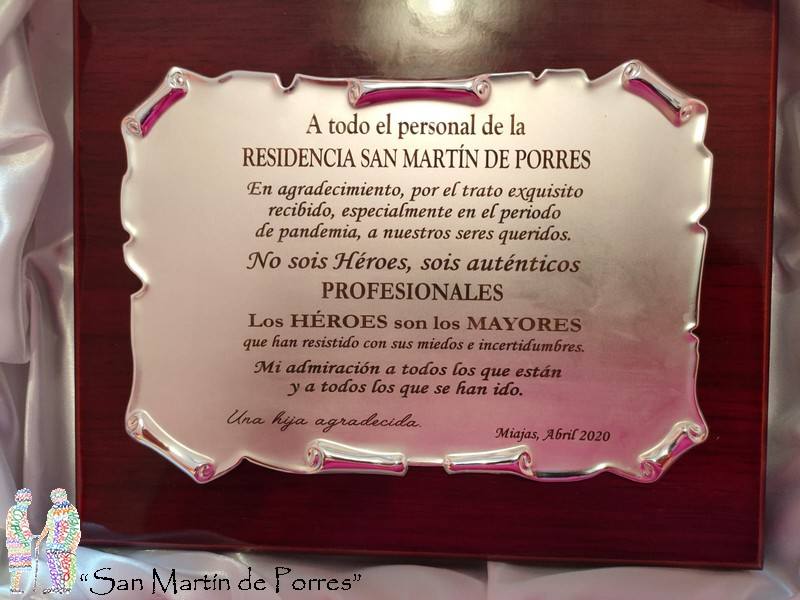 Placa enviada por la hija de Augusto Collado 
