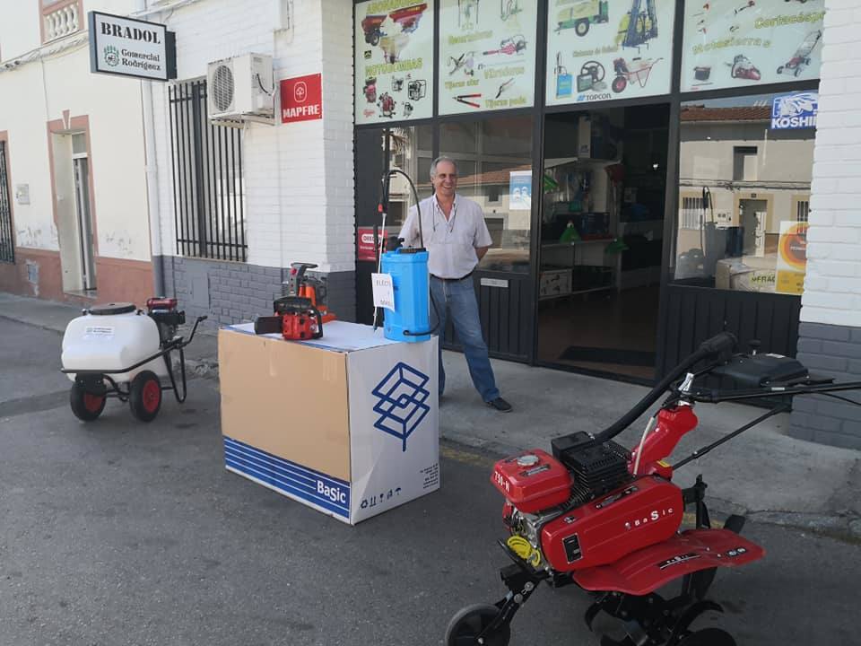 Comercial Rodríguez ofrece descuentos en maquinaria 