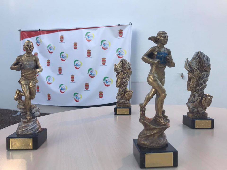 Los cuatro trofeos entregados 