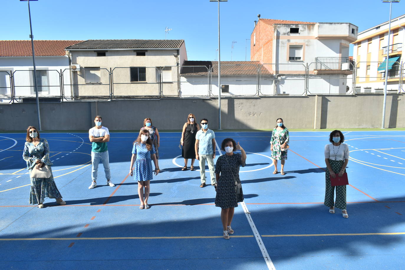 Los colegios miajadeños García Siñeriz, Nuestra Señora de Guadalupe y Sagrado Corazón de Jesús y María Inmaculada, junto con el IES Gonzalo Torrente Ballester y los centros de educación infantil, han abierto sus puertas para dar la bienvenida a sus alumnos, una bienvenida más calurosa que nunca: «Tenemos que intentarlo».