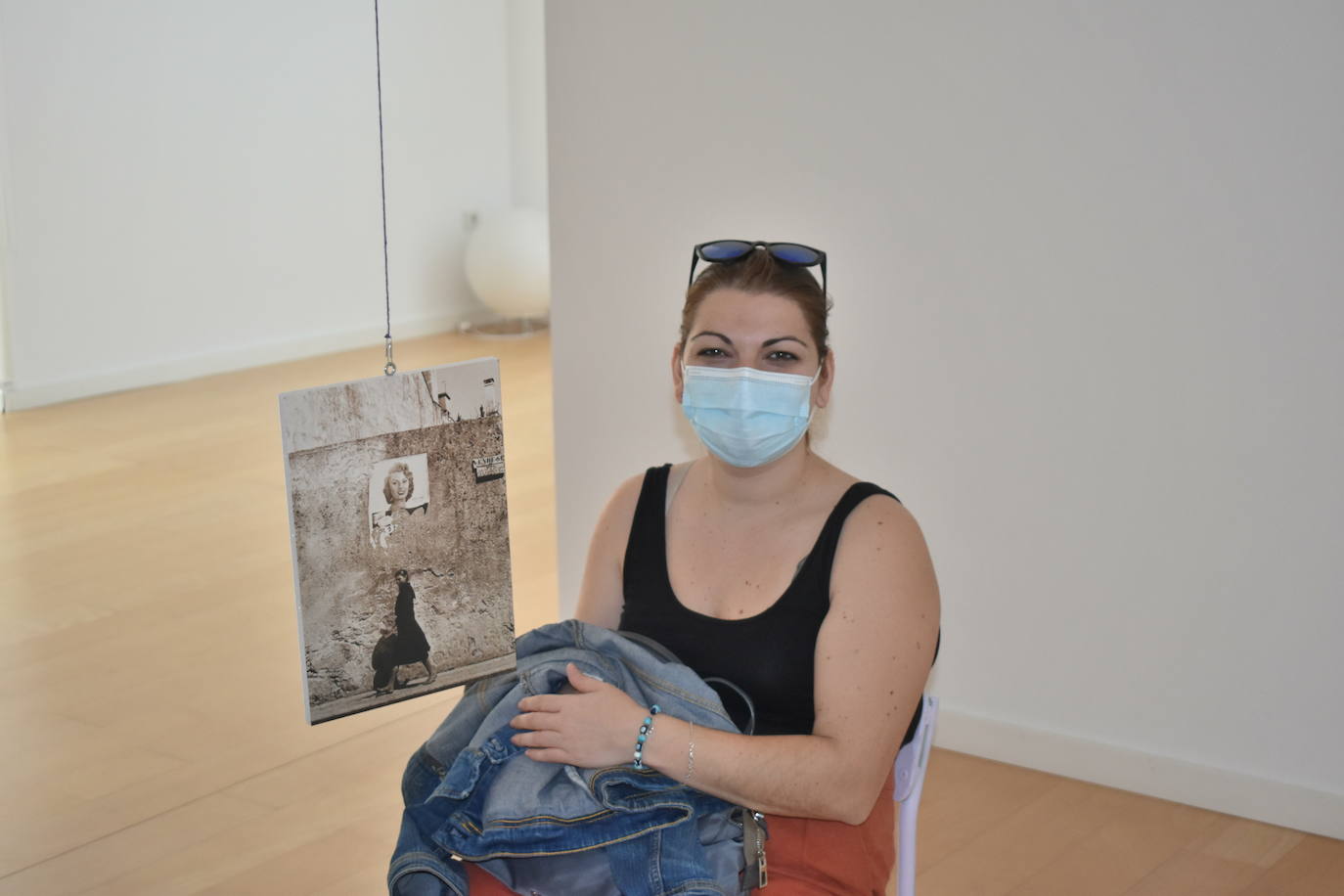 El Palacio Obispo Solís de Miajadas ha acogido durante las dos últimas semanas la exposición 'Mujeres artistas: 500 años, 2 décadas', de la artista extremeña Virginia Rivas. 500 años de arte femenino, de ingenio femenino, de talento femenino, de lucha femenina,... 500 años de grandes mujeres valientes. 