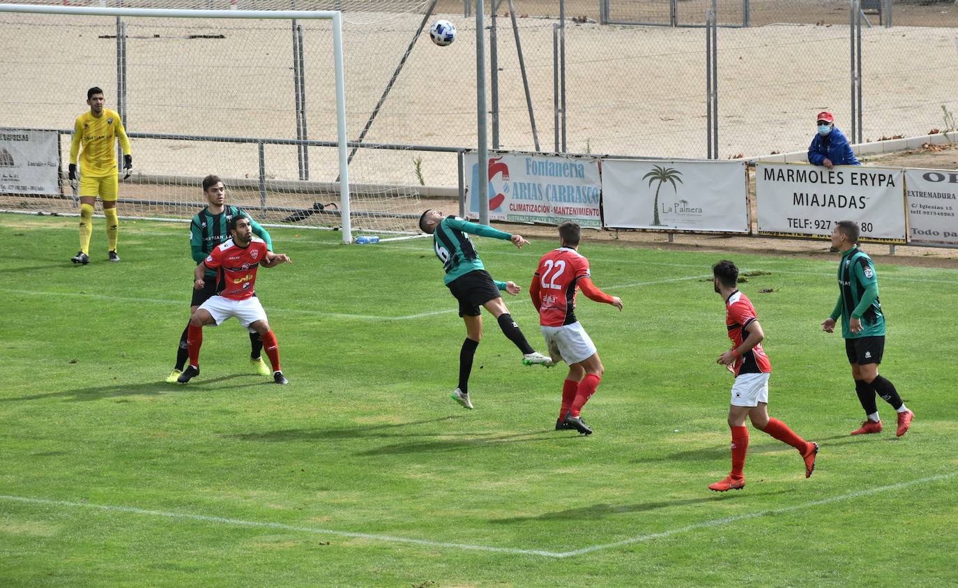 Ambos equipos han jugado todo el partido al contraataque 