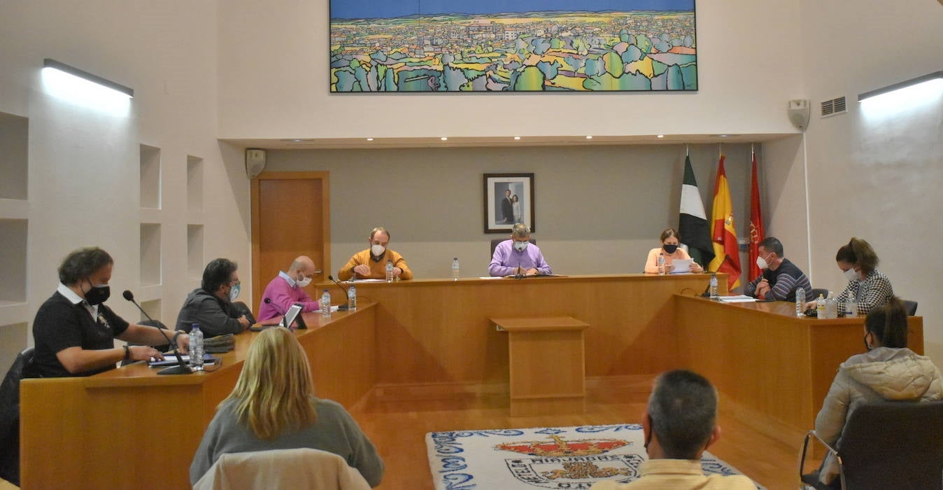 Sesión plenaria ordinaria de diciembre celebrada en el ayuntamiento de Miajadas 