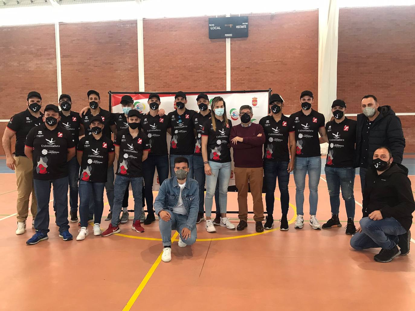 Acto oficial de entrega de entrega de obsequios por parte del Ayuntamiento de Miajadas 