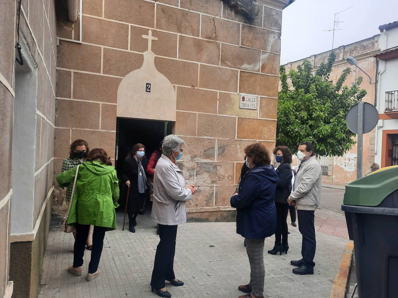 Miajadas ha vivido esta Semana Santa atípica en el interior de los templos, centrada en una 'reflexión interior'. Una situación que consideran una 'lección de vida' para entender y profundizar aspectos de la vida como el amor, la entrega, la pasión y la cruz presentes en los misterios de la vida de Cristo. 