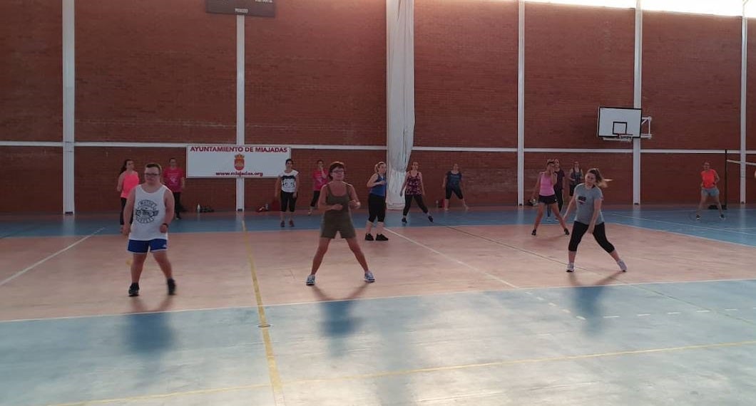 Clases de Cardio Music el pasado verano en el pabellón de Miajadas 