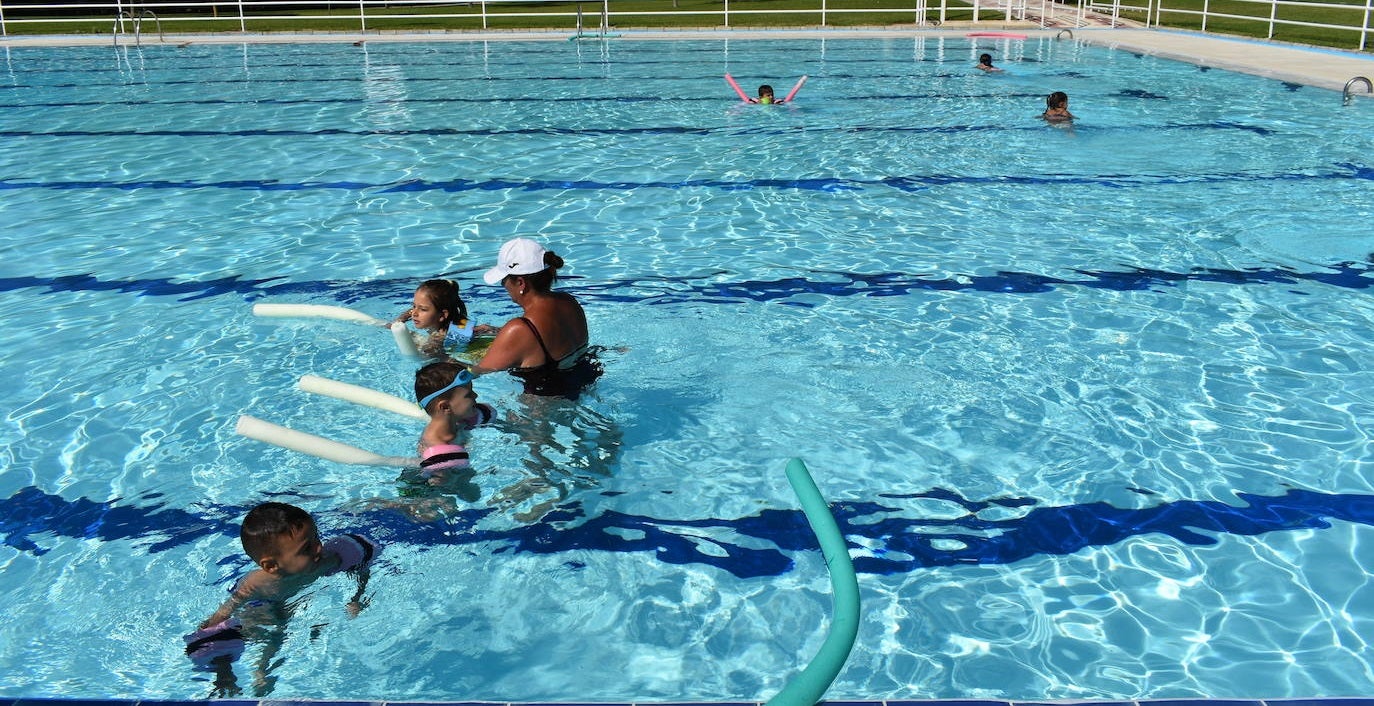 Curso de natación infantil del mes de julio en Miajadas 