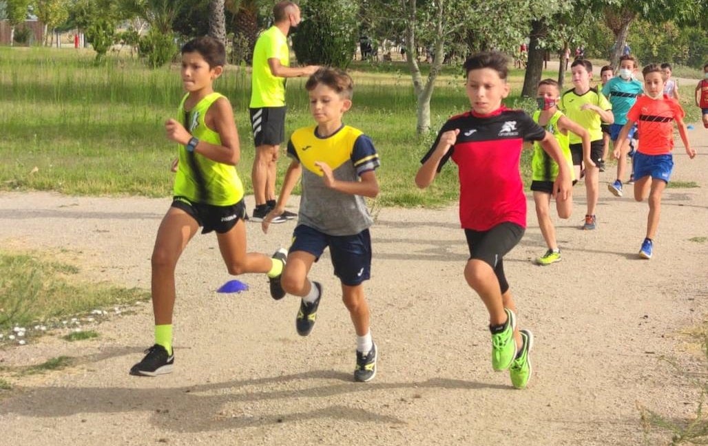 Carrera de las categorías inferiores celebrada en La laguna de Miajadas 