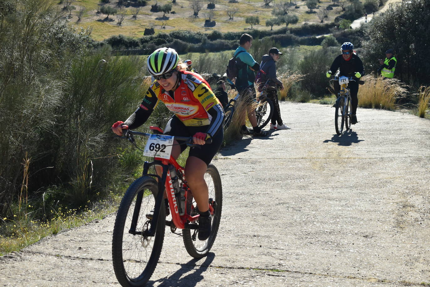 Más de 1.000 ciclistas de distintos puntos de la región y el país se dieron cita en una de las pruebas más conocidas en el mundo del ciclismo: la 'Titán de los Ríos', convertida ya en un referente, por sus parajes naturales, por sus recorridos, por su dificultad, por su emoción. 