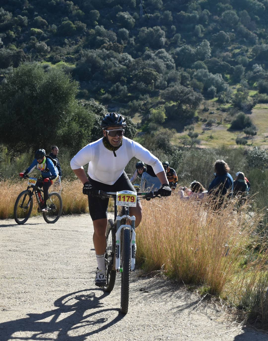 Más de 1.000 ciclistas de distintos puntos de la región y el país se dieron cita en una de las pruebas más conocidas en el mundo del ciclismo: la 'Titán de los Ríos', convertida ya en un referente, por sus parajes naturales, por sus recorridos, por su dificultad, por su emoción. 