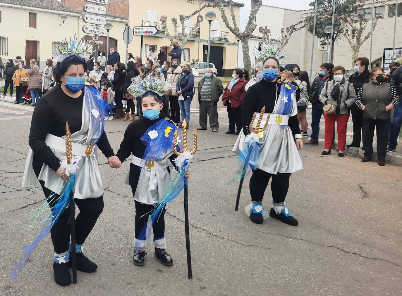 Miajadas ha vuelto a celebrar su gran Carnaval, lo ha vivido por todo lo alto y lo ha despedido con todos los honores. El desfile del sábado devolvió la alegría a las calles de la localidad entre música y color, y el entierro de la sardina ofreció risas y un final dulce para la vuelta de esta celebración. 