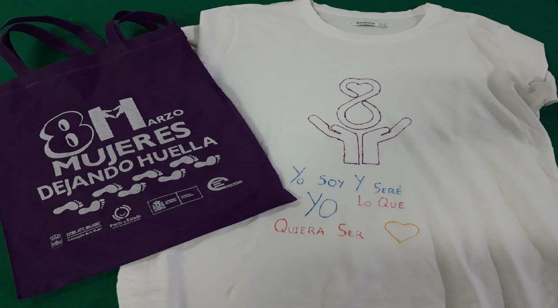 Camiseta elaborada por los jóvenes miajadeños en el ECJ 
