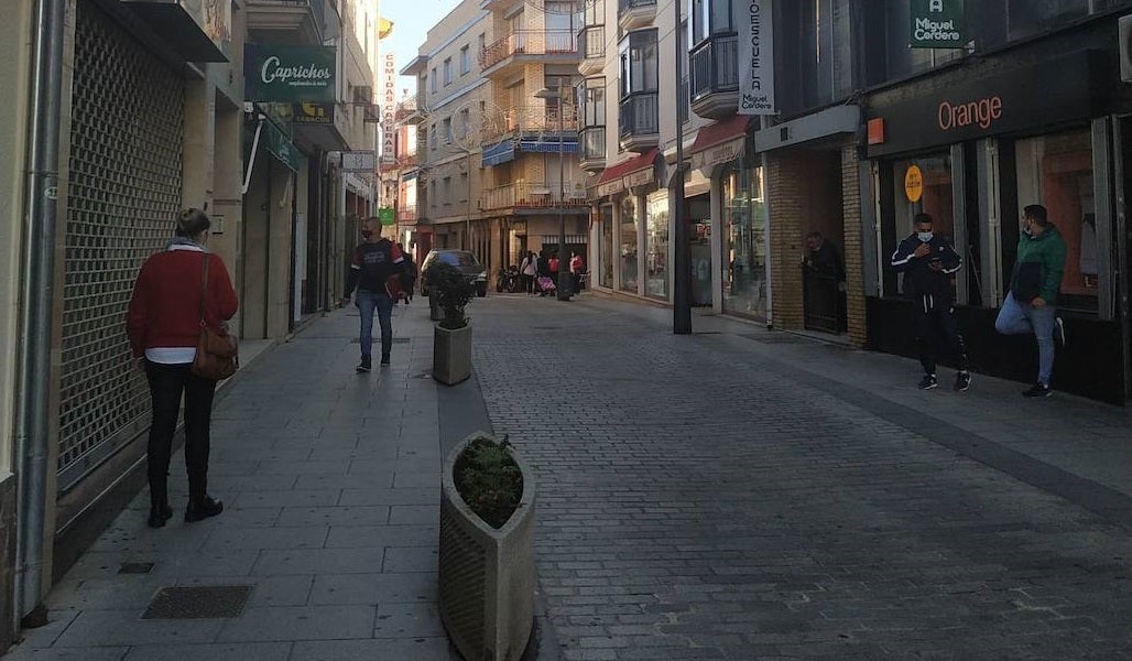 Parte del tramo a cortar en la avenida Trujillo de Miajadas 