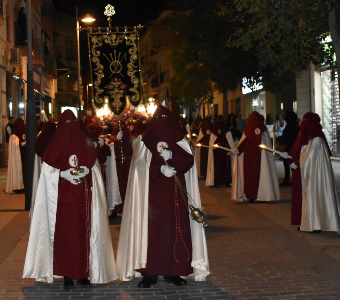 Los miajadeños volvieron a vivir su Semana Santa. Volvieron a llorar la muerte de Jesucristo acompañando al Cristo de la Piedad, la Piedad, el Santo Sepulcro y la Virgen de los Dolores, y volvieron a celebrar su resurrección con el encuentro entre el Cristo Resucitado y la Virgen. Una Semana Santa como hacía dos años no habían podido celebrar y que han vuelto a disfrutar con todos los honores 