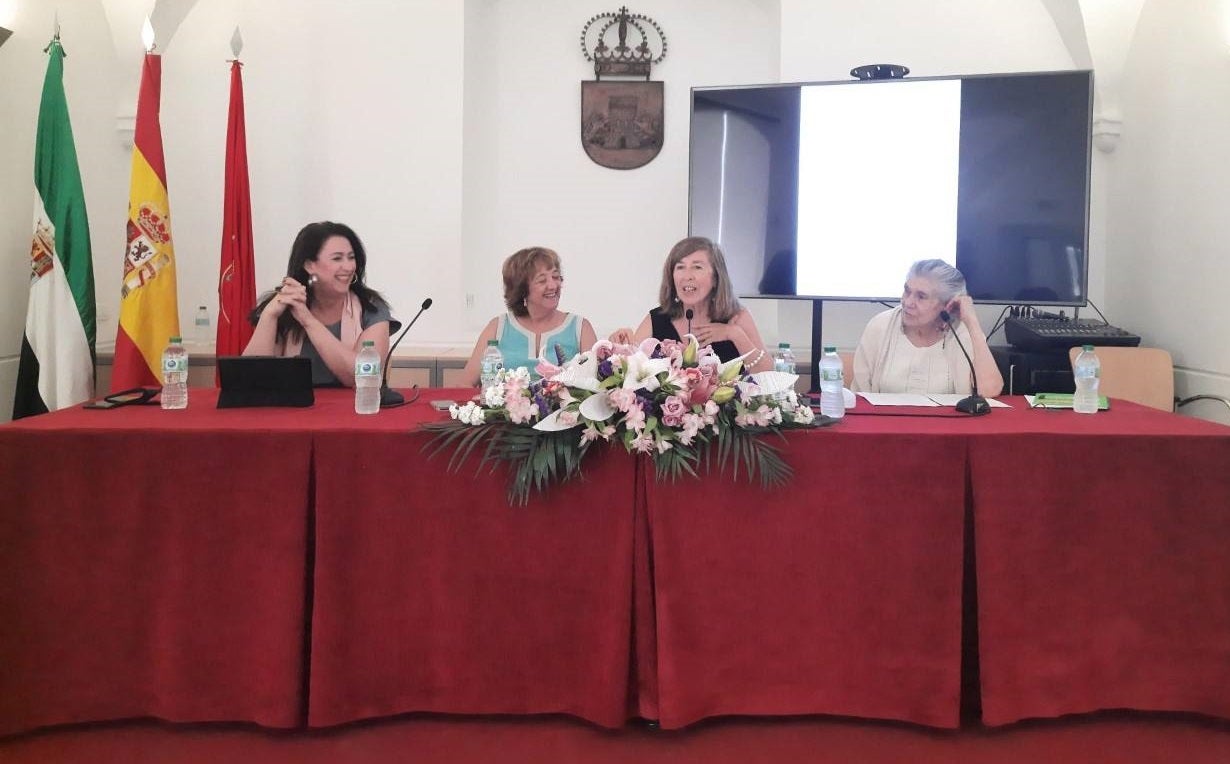 (Izq. a dcha.) Olga Ruiz, Cristina Galán, Mª Antonia García y Sagrario Núñez 