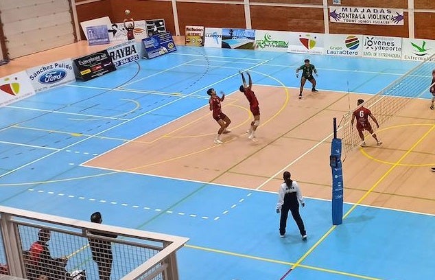 El Extremadura Laura Otero afronta el parón navideño en 6ª posición tras perder por 1-3 ante Benidorm